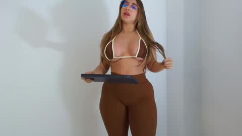  SOPHIE JANNER online show from 20, 4, 2026