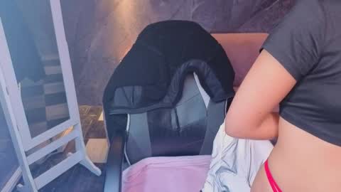 sophie_jones_b online show from 22, 4, 2026