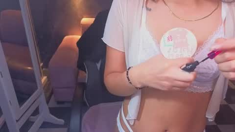 sophie_jones_b online show from 28, 4, 2026