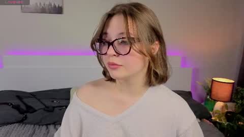 Snapshot of sophieblush chatting on 3, 7, 2026 Sophia online show from 3, 7, 2026