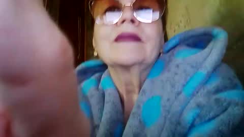 Snapshot of sophieburnsx chatting on 28, 4, 2026 SophieBurnsX online show from 28, 4, 2026