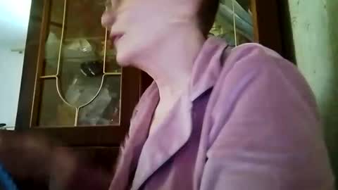 Snapshot of sophieburnsx chatting on 5, 6, 2026 SophieBurnsX online show from 5, 6, 2026