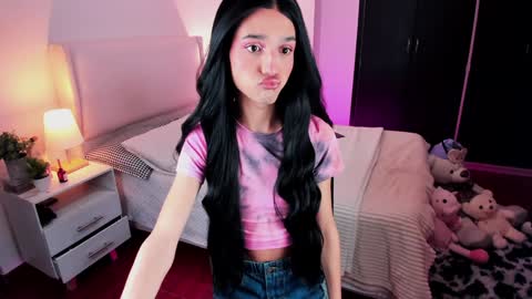 Snapshot of sophiecornett chatting on 22, 1, 2025 online show from 22, 1, 2025