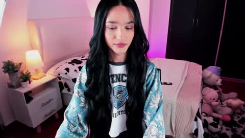 Snapshot of sophiecornett chatting on 1, 2, 2025 online show from 1, 2, 2025