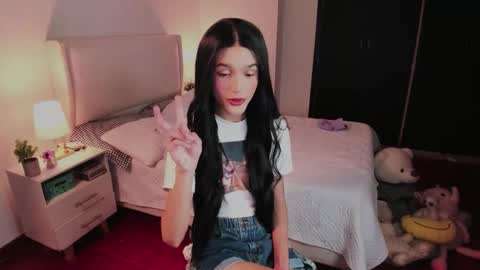 Snapshot of sophiecornett chatting on 19, 9, 2025 online show from 19, 9, 2025