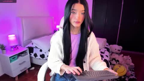    online show from 15, 12, 2025