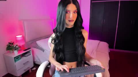    online show from 22, 12, 2025