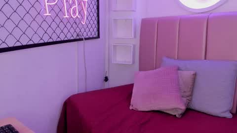 Sophie  online show from 2, 10, 2025