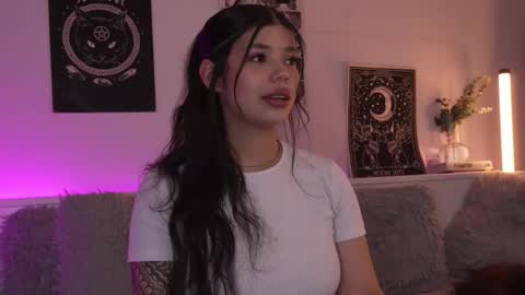 Sophiee  online show from 7, 10, 2025