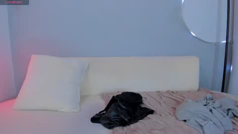 Sophie online show from 25, 7, 2026