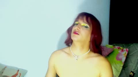 sophiehillsxo online show from 24, 1, 2025