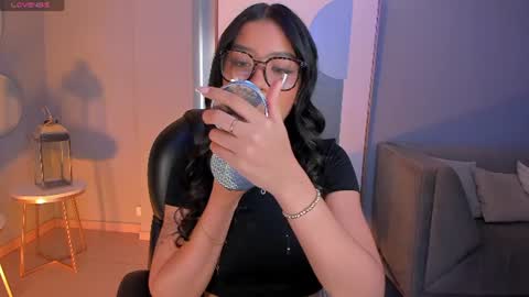 Sophie Houston online show from 13, 6, 2026