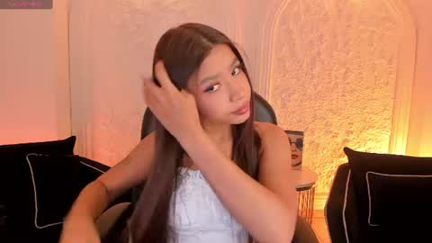 Sophie Houston online show from 17, 7, 2026
