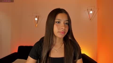 Sophie Houston online show from 3, 8, 2026