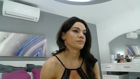 Sophie online show from 6, 1, 2025