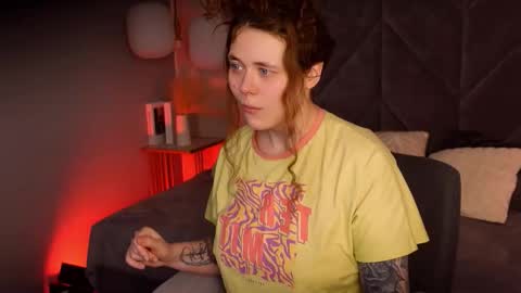 Snapshot of sophiepure chatting on 8, 3, 2026 Sophie online show from 8, 3, 2026