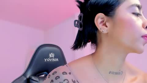 sophierooy online show from 27, 4, 2026