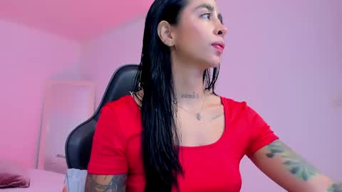 Snapshot of sophierooy chatting on 30, 4, 2026 sophierooy online show from 30, 4, 2026