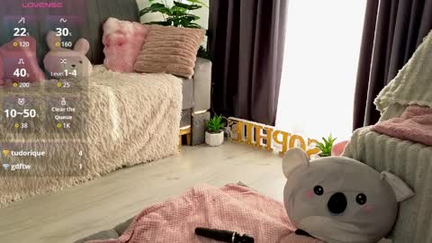 Sophie online show from 9, 4, 2026