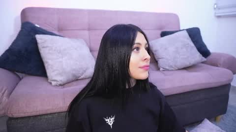 Sophiie online show from 3, 6, 2026