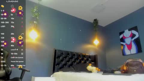 Snapshot of sophiietaylor_ chatting on 24, 11, 2025 Sophie Taylor online show from 24, 11, 2025