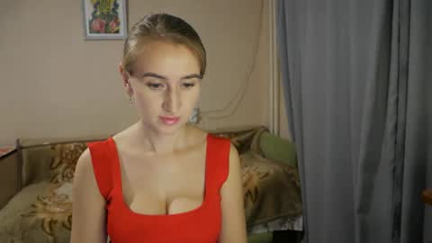 Snapshot of sophilorens chatting on 2, 1, 2025 Sophi online show from 2, 1, 2025