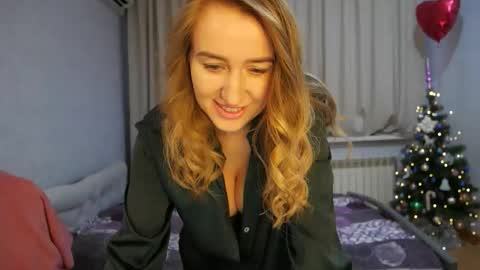 Snapshot of sophilorens chatting on 6, 1, 2026 Sophi online show from 6, 1, 2026