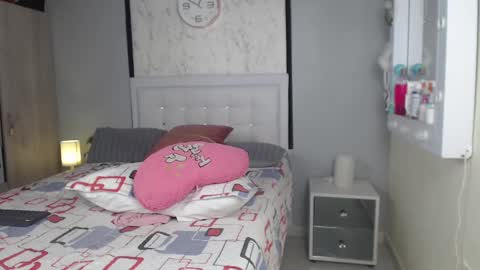 Sofia  online show from 18, 12, 2024