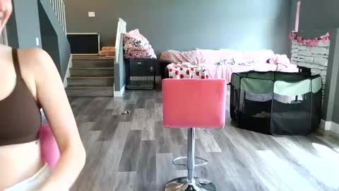 McKenzie Mae online show from 30, 4, 2026