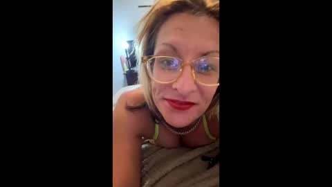 Southern MILF online show from 27, 5, 2026