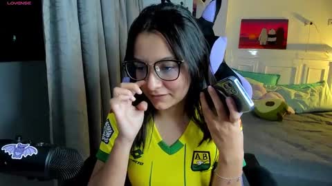 Lili online show from 30, 1, 2025