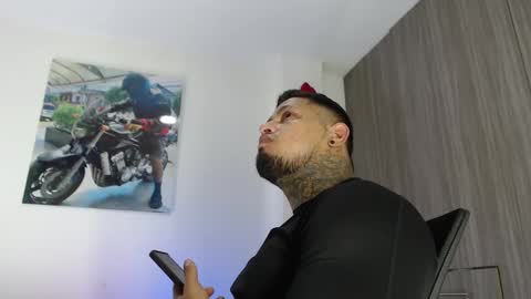 soy_apolo online show from 4, 11, 2025