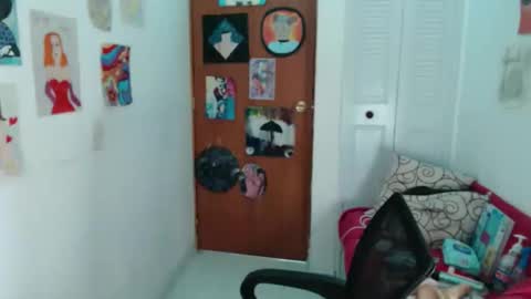 Snapshot of soynanabela chatting on 4, 12, 2025 Nana Bela online show from 4, 12, 2025