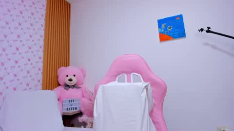 SoyQueen online show from 28, 4, 2026