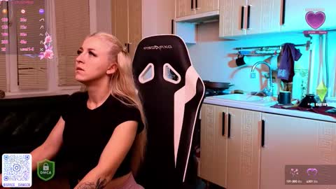 Snapshot of space_danger chatting on 8, 10, 2025 space danger online show from 8, 10, 2025