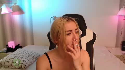 Snapshot of space_danger chatting on 23, 11, 2025 space danger online show from 23, 11, 2025