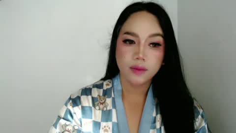 spacious_lhivia online show from 5, 7, 2026