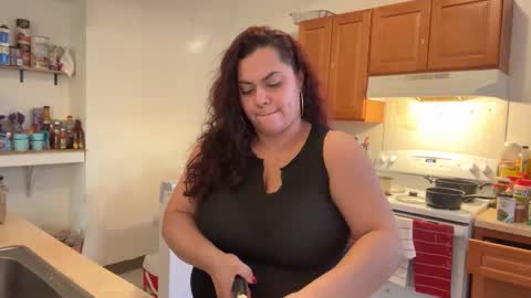 Snapshot of spanishcouple4255 chatting on 4, 12, 2025 spanishcouple4255 online show from 4, 12, 2025