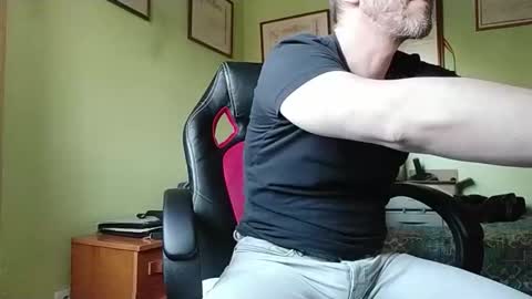 Snapshot of spanishharddick chatting on 6, 11, 2025 Manu online show from 6, 11, 2025