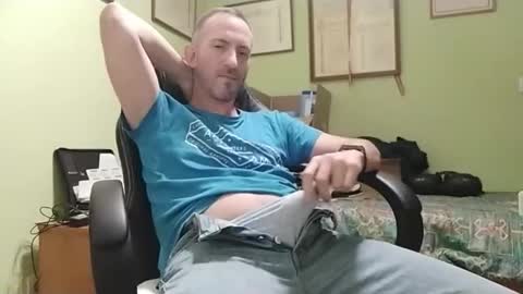 Snapshot of spanishharddick chatting on 16, 11, 2025 Manu online show from 16, 11, 2025