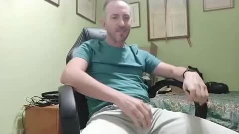 Snapshot of spanishharddick chatting on 24, 11, 2025 Manu online show from 24, 11, 2025