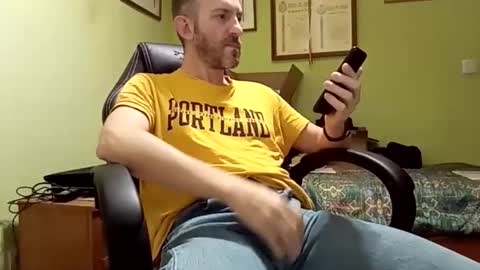 Snapshot of spanishharddick chatting on 25, 11, 2025 Manu online show from 25, 11, 2025