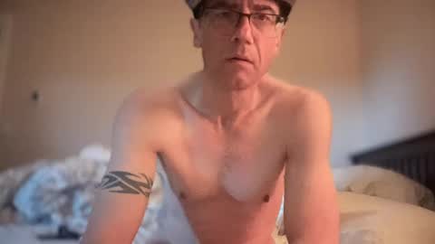 Snapshot of sparker1169 chatting on 7, 12, 2024 Dad online show from 7, 12, 2024