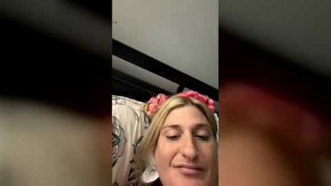 sparkles_b online show from 24, 5, 2026