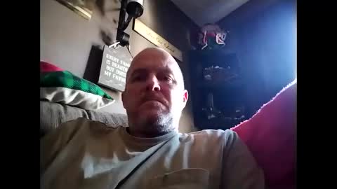 Snapshot of sparkybull135 chatting on 14, 12, 2025 sparkybull135 online show from 14, 12, 2025