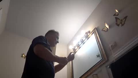 Snapshot of sparkyspeedway chatting on 31, 10, 2025 sparkyspeedway online show from 31, 10, 2025