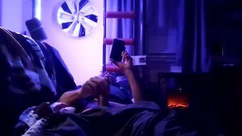 Snapshot of sparkyspeedway chatting on 1, 11, 2025 sparkyspeedway online show from 1, 11, 2025