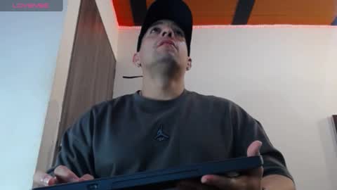     online show from 20, 1, 2025