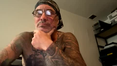 specter1972 online show from 4, 12, 2025