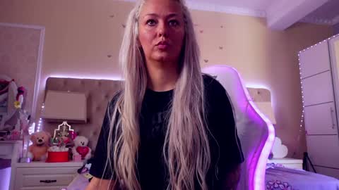 Alicia online show from 8, 6, 2026